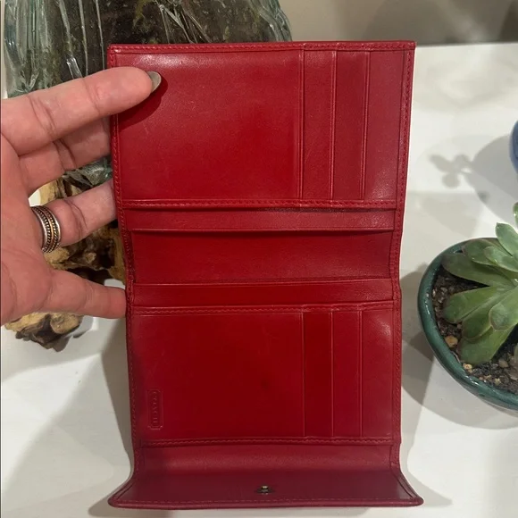 Coach Vintage Cherry Red Leather Kiss Lock Wallet - Picture 6 of 8